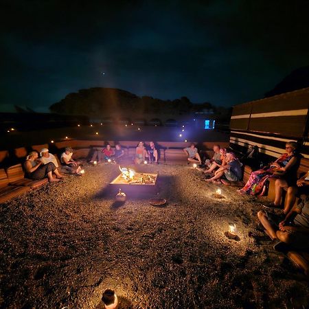 Wadi Rum Candles Camp Екстер'єр фото