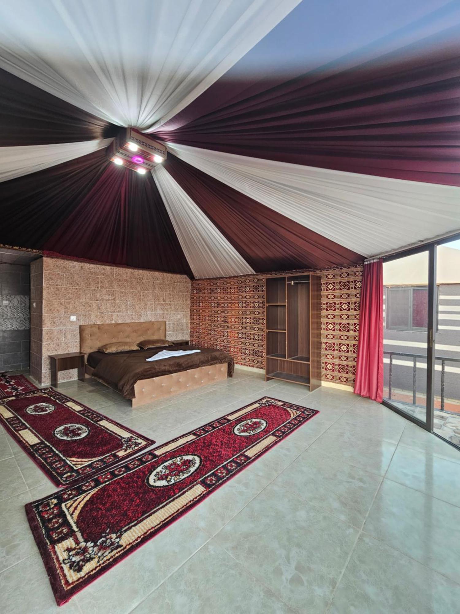 Wadi Rum Candles Camp Екстер'єр фото