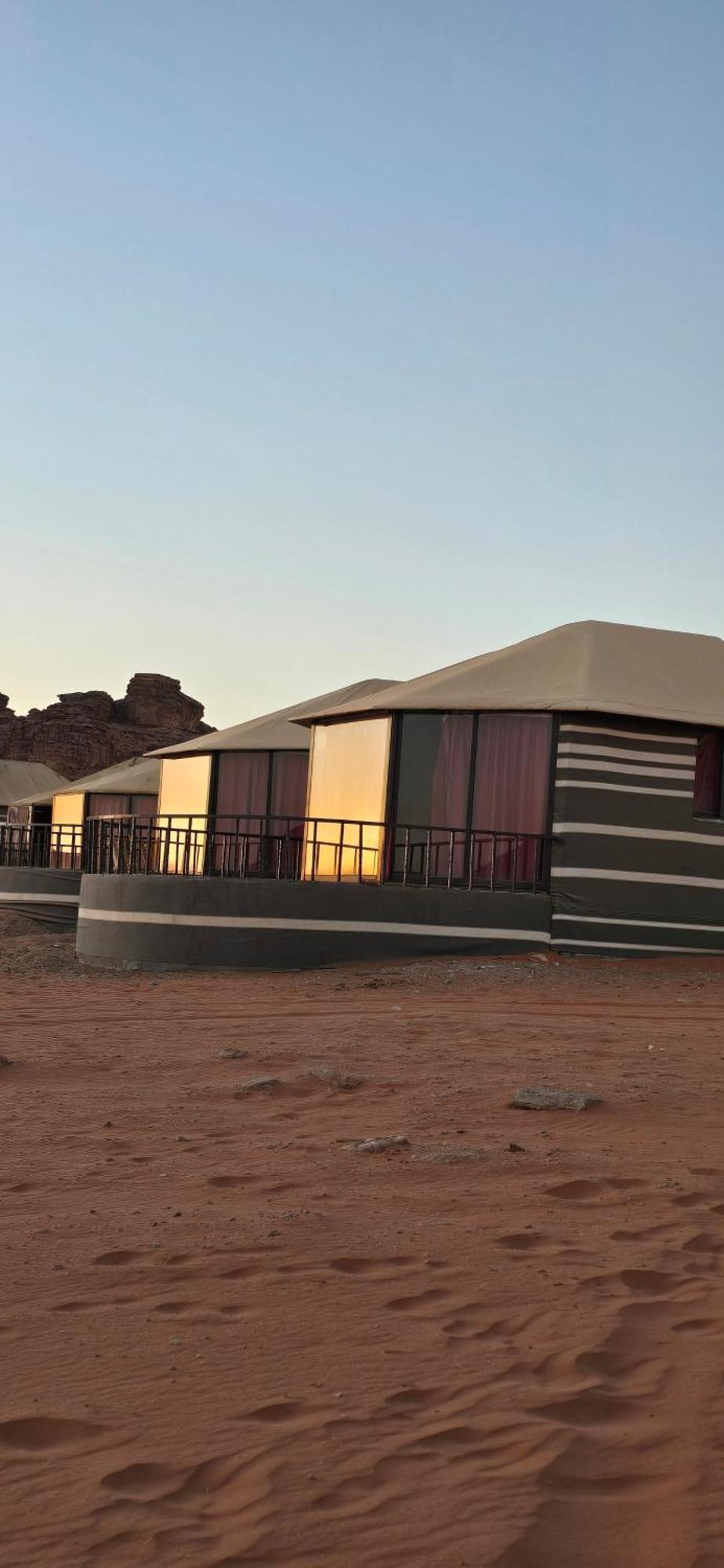 Wadi Rum Candles Camp Екстер'єр фото