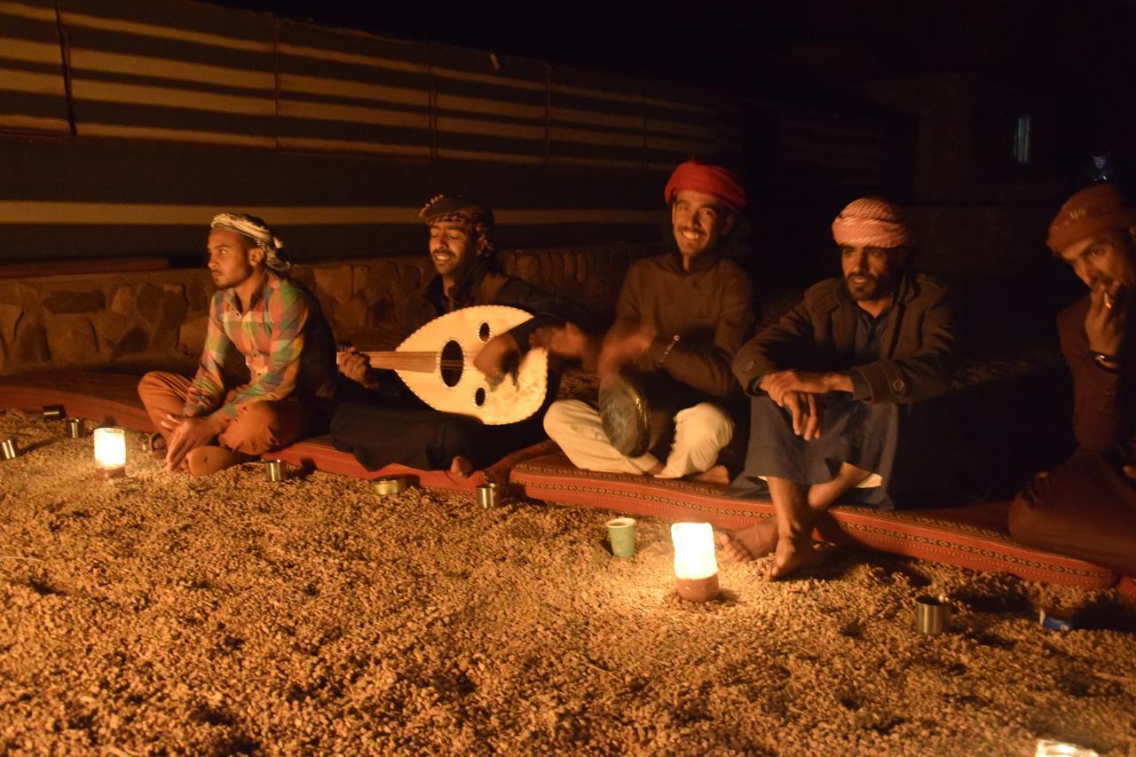 Wadi Rum Candles Camp Екстер'єр фото