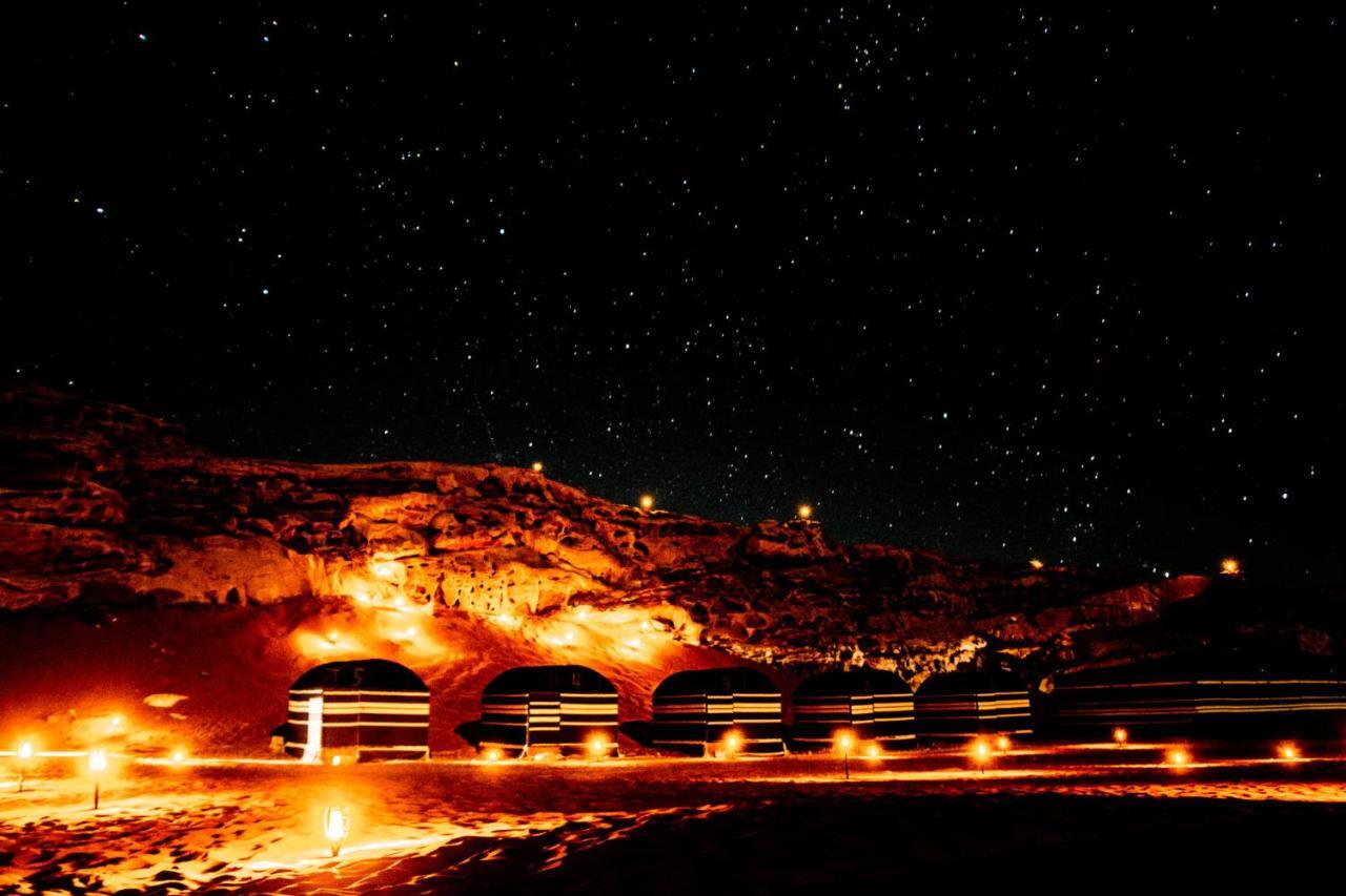 Wadi Rum Candles Camp Екстер'єр фото
